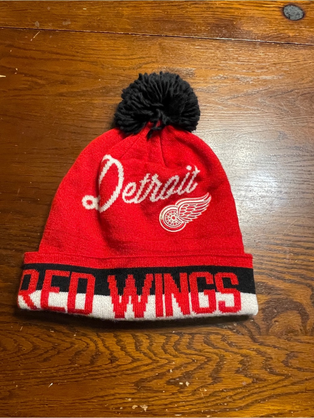 CCM Detroit Red Wings Red Knit winter hat